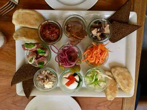 Impression der Food Tour des Genussmarathons während der kulinarischen Stadtführung 2